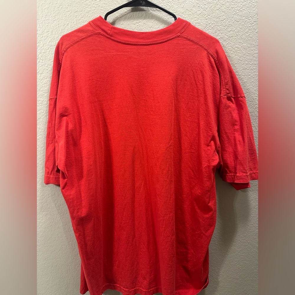 Alphalete Red T-shirt - Picture 4 of 4